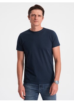 Klasyczny T-shirt męski bawełniany BASIC - granatowy V2 OM-TSBS-0146 ze sklepu ombre w kategorii T-shirty męskie - zdjęcie 176281731