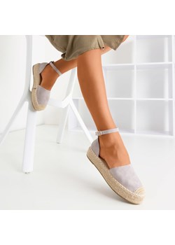 Royalfashion Jasnoszare damskie espadryle na platformie Maritel ze sklepu royalfashion.pl w kategorii Espadryle damskie - zdjęcie 176292393