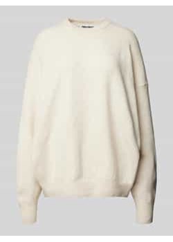 Sweter z dzianiny z obniżonymi ramionami ze sklepu Peek&Cloppenburg  w kategorii Swetry damskie - zdjęcie 176295691