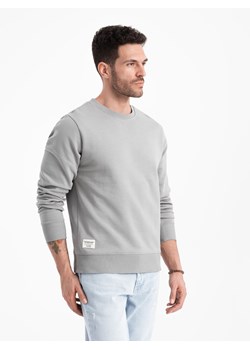 Bluza męska dresowa BASIC z okrągłym dekoltem - szara V8 OM-SSBN-0175 ze sklepu ombre w kategorii Bluzy męskie - zdjęcie 176298393