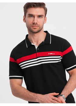 Dopasowana męska koszulka polo z dwukolorowymi pasami – czarna V2 OM-POSS-0127 ze sklepu ombre w kategorii T-shirty męskie - zdjęcie 176299754