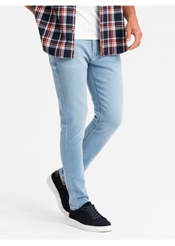 Dopasowane jeansowe spodnie męskie SLIM FIT z elastanem – błękitne V3 OM-PADP-0214 ze sklepu ombre w kategorii Jeansy męskie - zdjęcie 176304423