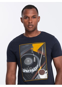 T-shirt męski bawełniany z nadrukiem winyl - granatowy V2 OM-TSPT-0119 ze sklepu ombre w kategorii T-shirty męskie - zdjęcie 176306533