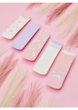Sinsay - Skarpetki 5 pack - wielobarwny ze sklepu Sinsay w kategorii Skarpetki dziecięce - zdjęcie 176315092