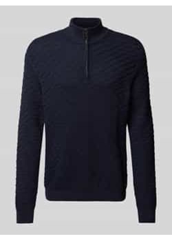 Sweter o kroju regular fit z czystej bawełny z fakturowanym wzorem ze sklepu Peek&Cloppenburg  w kategorii Bluzy męskie - zdjęcie 176355193