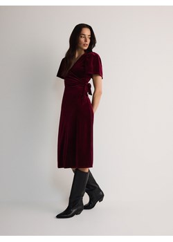 Reserved - Aksamitna sukienka z wiązaniem - bordowy ze sklepu Reserved w kategorii Sukienki - zdjęcie 176368014