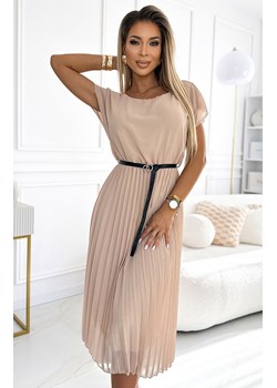 Plisowana beżowa sukienka midi z czarnym paskiem 548-1, Kolor beżowy, Rozmiar one size, NUMOCO BASIC ze sklepu Intymna w kategorii Sukienki - zdjęcie 176390893