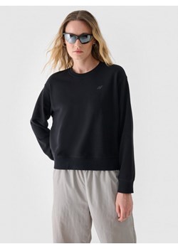 Damska bluza dresowa nierozpinana bez kaptura 4F 4FWMM00TSWSF1765 - czarna ze sklepu Sportstylestory.com w kategorii Bluzy damskie - zdjęcie 176420602