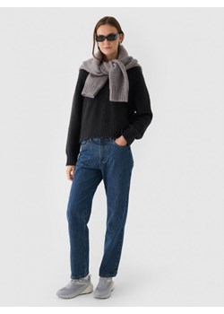 Damski sweter Outhorn OTHWAW24TSWEF116 - czarny ze sklepu Sportstylestory.com w kategorii Swetry damskie - zdjęcie 176421583