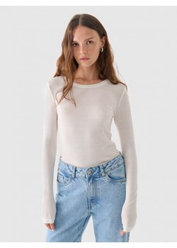 Damski longsleeve z modalu i kaszmiru Outhorn OTHWAW24TLONF466 - biały ze sklepu Sportstylestory.com w kategorii Bluzki damskie - zdjęcie 176421750