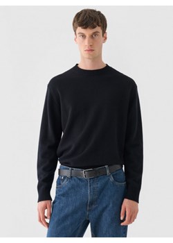 Męski sweter wełniany Outhorn OTHWAW24TSWEM127- czarny ze sklepu Sportstylestory.com w kategorii Swetry męskie - zdjęcie 176422683