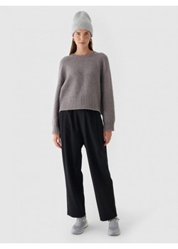 Damski sweter Outhorn OTHWAW24TSWEF116 - szary ze sklepu Sportstylestory.com w kategorii Swetry damskie - zdjęcie 176422742