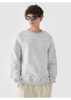 Męska bluza nierozpinana bez kaptura Outhorn OTHWAW24TSWSM1915 - szara ze sklepu Sportstylestory.com w kategorii Bluzy męskie - zdjęcie 176422810