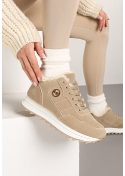 Ciemnobeżowe Sneakersy na Platformie z Futerkiem Egiapia ze sklepu born2be.pl w kategorii Buty sportowe damskie - zdjęcie 176430330