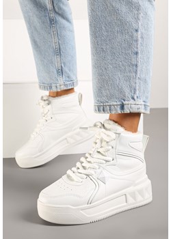 Białe Sneakersy za Kostkę z Futrzaną Wyściółką Emindria - id: 362956 - marki born2be - 176430703 Białe Sneakersy za Kostkę z Futrzaną Wyściółką Emindria ze sklepu born2be.pl w kategorii Buty sportowe damskie - zdjęcie 176430703