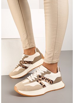 Beżowo-Białe Płaskie Sneakersy z Geometrycznym Wzorem w Panterkę Nawla ze sklepu born2be.pl w kategorii Buty sportowe damskie - zdjęcie 176430994