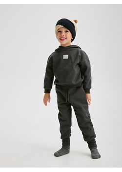 Reserved - Dzianinowy komplet z bawełną - ciemnoszary - id: 045BF-90X - marki Reserved - 176432244 Reserved - Dzianinowy komplet z bawełną - ciemnoszary ze sklepu Reserved w kategorii Spodnie chłopięce - zdjęcie 176432244
