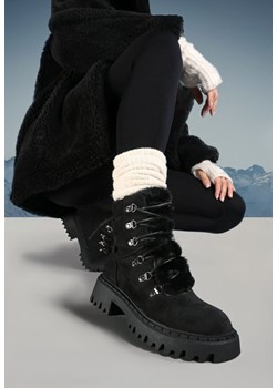 Czarne Sznurowane Traperki z Ekozamszu z Futerkiem na Języku Mestiara ze sklepu born2be.pl w kategorii Workery damskie - zdjęcie 176561530