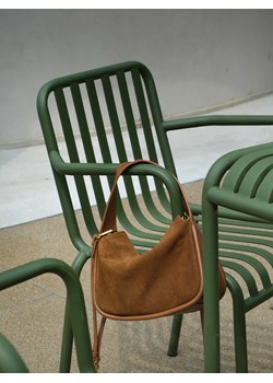 Reserved - Zamszowa torebka z paskiem - brązowy ze sklepu Reserved w kategorii Torebki damskie - zdjęcie 176563752