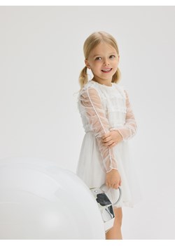 Reserved - Tiulowa sukienka - biały ze sklepu Reserved w kategorii Sukienki dziewczęce - zdjęcie 176567652