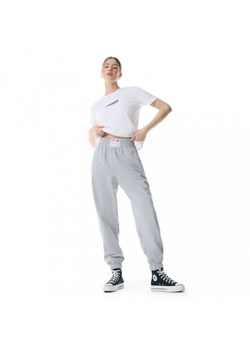 Damskie spodnie dresowe Prosto Sweatpants Dixie - szare ze sklepu Sportstylestory.com w kategorii Spodnie damskie - zdjęcie 176569960