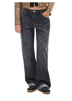 Cropp - Jeansy baggy w stylu vintage - szary ze sklepu Cropp w kategorii Jeansy damskie - zdjęcie 176578021