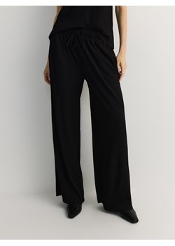 Reserved - Szerokie spodnie z dzianiny - czarny ze sklepu Reserved w kategorii Spodnie damskie - zdjęcie 176597860