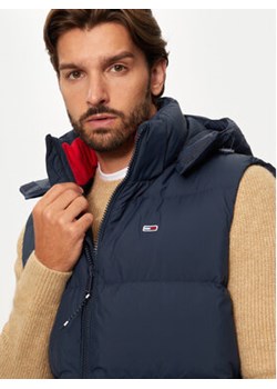 Tommy Jeans Kamizelka Essential DM0DM20465 Granatowy Regular Fit ze sklepu MODIVO w kategorii Kamizelki męskie - zdjęcie 176632081