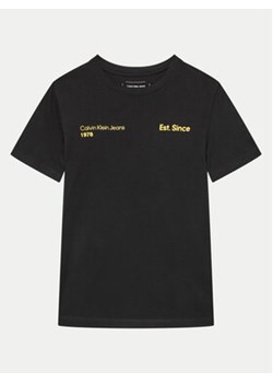Calvin Klein Jeans T-Shirt IB0IB02236 Czarny Regular Fit ze sklepu MODIVO w kategorii T-shirty chłopięce - zdjęcie 176641942