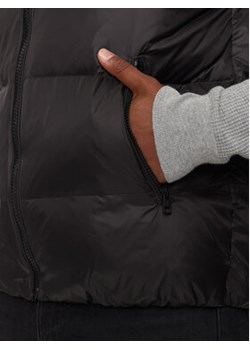 Calvin Klein Jeans Kamizelka Essentials J30J325901 Czarny Regular Fit ze sklepu MODIVO w kategorii Kamizelki męskie - zdjęcie 176654183