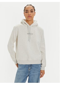 Calvin Klein Jeans Bluza Monologo J20J223536 Szary Regular Fit ze sklepu MODIVO w kategorii Bluzy damskie - zdjęcie 176708221