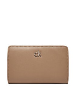 Calvin Klein Duży Portfel Damski Ck Daily Medium Bifold_Pbl K60K613075 Beżowy ze sklepu MODIVO w kategorii Portfele damskie - zdjęcie 176735712