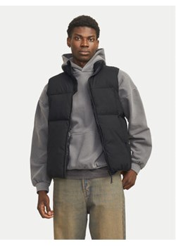 Jack&Jones Kamizelka Vesterbro 12260442 Czarny Regular Fit ze sklepu MODIVO w kategorii Kamizelki męskie - zdjęcie 176855640