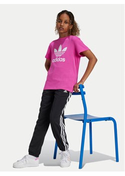 adidas T-Shirt adicolor Trefoil IY7419 Różowy Regular Fit ze sklepu MODIVO w kategorii Bluzki dziewczęce - zdjęcie 176889004