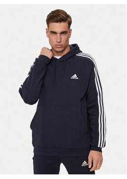 adidas Bluza Essentials Fleece 3-Stripes IJ6473 Granatowy Regular Fit ze sklepu MODIVO w kategorii Bluzy męskie - zdjęcie 176993353