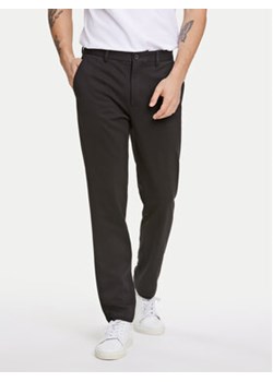 Lindbergh Chinosy 30-006052 Czarny Slim Fit ze sklepu MODIVO w kategorii Spodnie męskie - zdjęcie 177002451