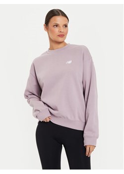 New Balance Bluza Essentials WT41508 Fioletowy Regular Fit ze sklepu MODIVO w kategorii Bluzy damskie - zdjęcie 177012483