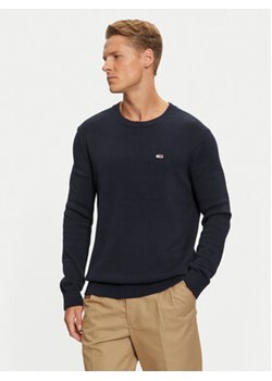 Tommy Jeans Sweter Essential DM0DM18370 Granatowy Slim Fit ze sklepu MODIVO w kategorii Swetry męskie - zdjęcie 177025683