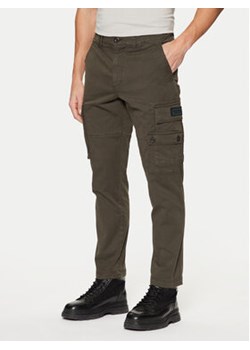 Aeronautica Militare Spodnie materiałowe 242PA1632CT3399 Khaki Tapered Fit ze sklepu MODIVO w kategorii Spodnie męskie - zdjęcie 177130771