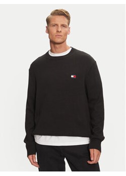 Tommy Jeans Sweter Badge DM0DM20706 Czarny Regular Fit ze sklepu MODIVO w kategorii Swetry męskie - zdjęcie 177289650