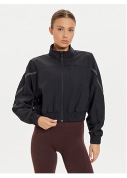 Under Armour Wiatrówka UA Unstoppable Crop 1386479 Czarny Regular Fit ze sklepu MODIVO w kategorii Kurtki damskie - zdjęcie 177296953