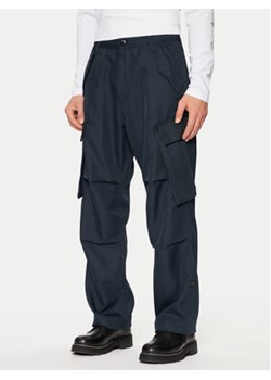 G-Star Raw Spodnie materiałowe R-3N D25224 862 Granatowy Straight Fit ze sklepu MODIVO w kategorii Spodnie męskie - zdjęcie 177378483