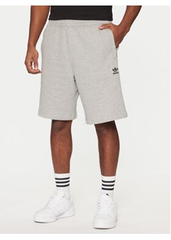 adidas Originals Szorty sportowe Essentials Trefoil IY8517 Szary Regular Fit ze sklepu MODIVO w kategorii Spodenki męskie - zdjęcie 177381771