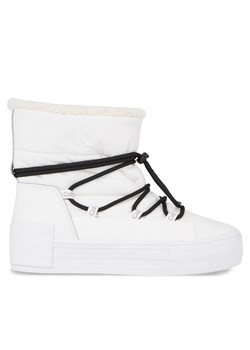 Śniegowce Calvin Klein Jeans Bold Vulc Flatf Snow Boot Wn YW0YW01181 Biały ze sklepu eobuwie.pl w kategorii Śniegowce damskie - zdjęcie 177383044