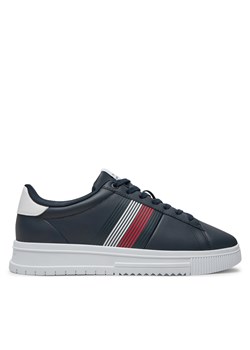 Sneakersy Tommy Hilfiger Supercup Lth Seasonal FM0FM05129 Granatowy ze sklepu eobuwie.pl w kategorii Buty sportowe męskie - zdjęcie 177396530