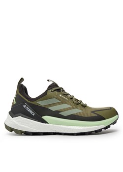 Sneakersy adidas Terrex Free Hiker 2.0 Low GORE-TEX Hiking IE5104 Zielony ze sklepu eobuwie.pl w kategorii Buty sportowe męskie - zdjęcie 177397831