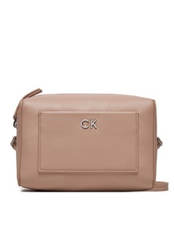 Torebka Calvin Klein Ck Daily Camera K60K612274 Beżowy ze sklepu eobuwie.pl w kategorii Listonoszki - zdjęcie 177403553