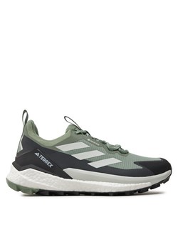 Sneakersy adidas Terrex Free Hiker 2.0 Low GORE-TEX Hiking IE5103 Zielony ze sklepu eobuwie.pl w kategorii Buty trekkingowe męskie - zdjęcie 177414512