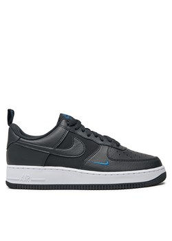 Sneakersy Nike Air Force 1'07 FZ4625 001 Czarny ze sklepu eobuwie.pl w kategorii Buty sportowe męskie - zdjęcie 177420074