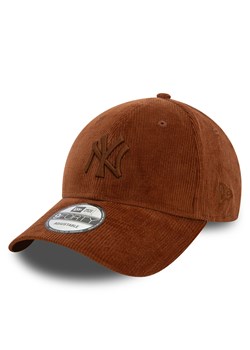 Czapka z daszkiem New Era Cord New York Yankees 9FORTY 60580824 Brązowy ze sklepu eobuwie.pl w kategorii Czapki z daszkiem damskie - zdjęcie 177422163